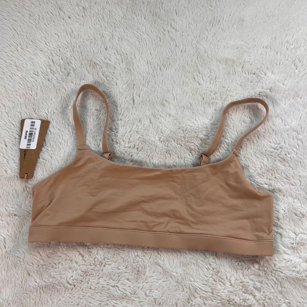 SKIMS Fits Everybody Scoop Bralette Clay BR-SCP-9182 Size M Unlined Seamless NWT